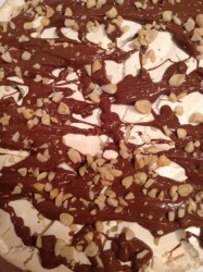 Торт Сникерс с вареным сгущенным молоком - шаг 13 Торт Сникерс с вареным сгущенным молоком - шаг 13