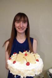 название картинки Торт со взбитыми сливками и фруктами