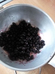 название картинки Торт творожный со смородиной в желе