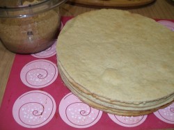 Яблочный торт из песочного теста