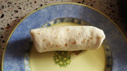 Бурито с курицей и стручковой фасолью