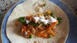 Бурито с курицей и стручковой фасолью