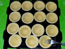 Тарталетки с начинкой из крабовых палочек - шаг 12 Тарталетки с начинкой из крабовых палочек - шаг 12