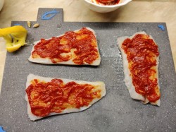 название картинки Треска жареная на сковороде