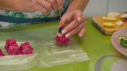 название картинки Три уникальных закуски с селедкой на праздник