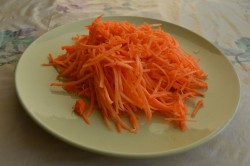 название картинки Тушеная капуста с сосисками в мультиварке