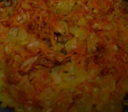 название картинки Тушеная капуста с сосисками в мультиварке