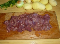 Тушеная картошка с печенью