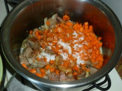 Тушеная картошка с печенью