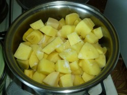 Тушеная картошка с печенью