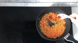 название картинки Тушеная картошка в духовке