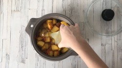 название картинки Тушеная картошка в духовке