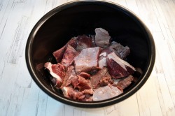 название картинки Тушеная лосятина в мультиварке