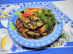 Тушеные баклажаны с помидорами в мультиварке - шаг 8 Тушеные баклажаны с помидорами в мультиварке - шаг 8