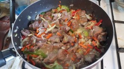 название картинки Тушеные желудки индейки по русско азиатски