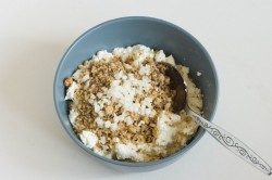 Творог с грецкими орехами - шаг 4