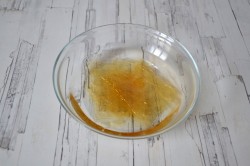 Творог с желатином и фруктами