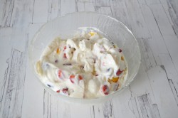 Творог с желатином и фруктами