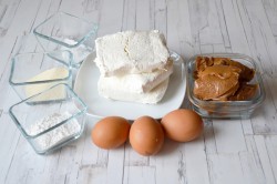 Творожная запеканка Сгущенка - шаг 1