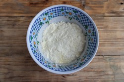 название картинки Творожники из творога на сковороде классические