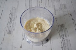 Творожно банановый кекс