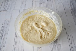 Творожно банановый кекс