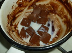 Творожно шоколадные шарики - шаг 10