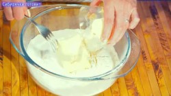 Творожное печенье на сметане с сахаром и ванильным вкусом