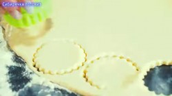 Творожное печенье на сметане с сахаром и ванильным вкусом