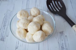 Творожные кнедли с манго