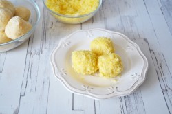 Творожные кнедли с манго