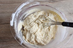 название картинки Творожные пончики в масле