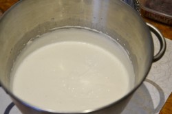 Творожный десерт с малиновым соусом - шаг 7 Творожный десерт с малиновым соусом - шаг 7