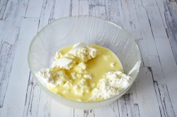 Творожный десерт с желатином и фруктами - шаг 4 Творожный десерт с желатином и фруктами - шаг 4