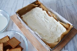 Творожный торт с печеньем