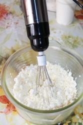 название картинки Творожный крем для торта