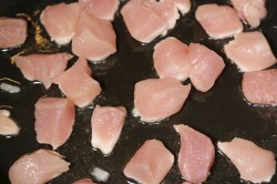 Тяхан с курицей и овощами