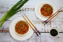 Тяхан с курицей и овощами