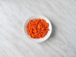 название картинки Тыква на сковороде с овощами