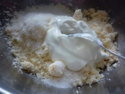 название картинки Тыквенные булочки с творожной начинкой