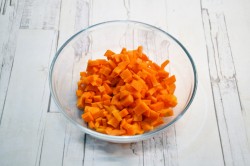 Рыбный суп уха из голов семги - шаг 5 Рыбный суп уха из голов семги - шаг 5