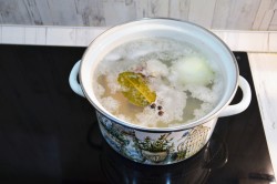 Рыбный суп уха из голов семги - шаг 7 Рыбный суп уха из голов семги - шаг 7