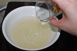 название картинки Украшения из карамели для тортов и пирожных