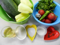 Юрча из кабачков в мультиварке на зиму - шаг 1