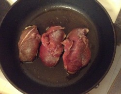 название картинки Утиная грудка в медово-соевом соусе с апельсинами