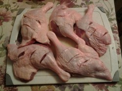 Утиные окорочка в духовке запеченные в рукаве с гарниром