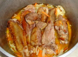 название картинки Утка тушеная с картошкой