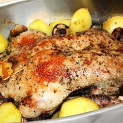 Утка в утятнице в духовке