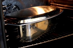 Утка в утятнице в духовке