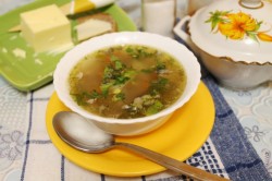 Уха из консервы сайры быстро и вкусно